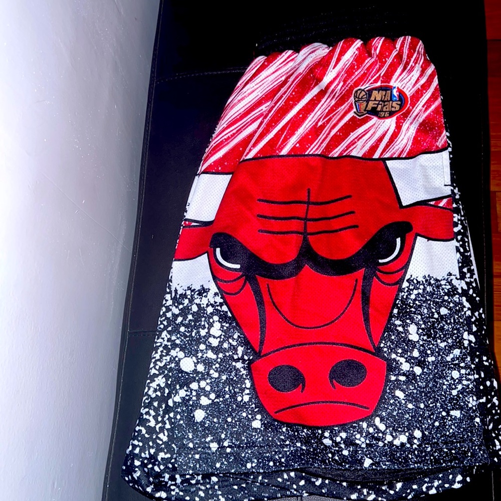 Chicago bulls men shorts. Still in perfect condition.